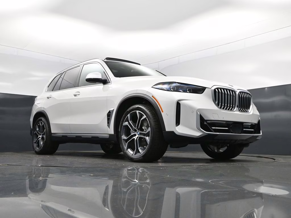 2026 Mineral White Metallic BMW X5 sDrive40i RWD SUV