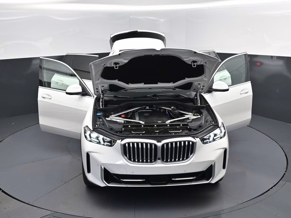 2026 Mineral White Metallic BMW X5 sDrive40i RWD SUV