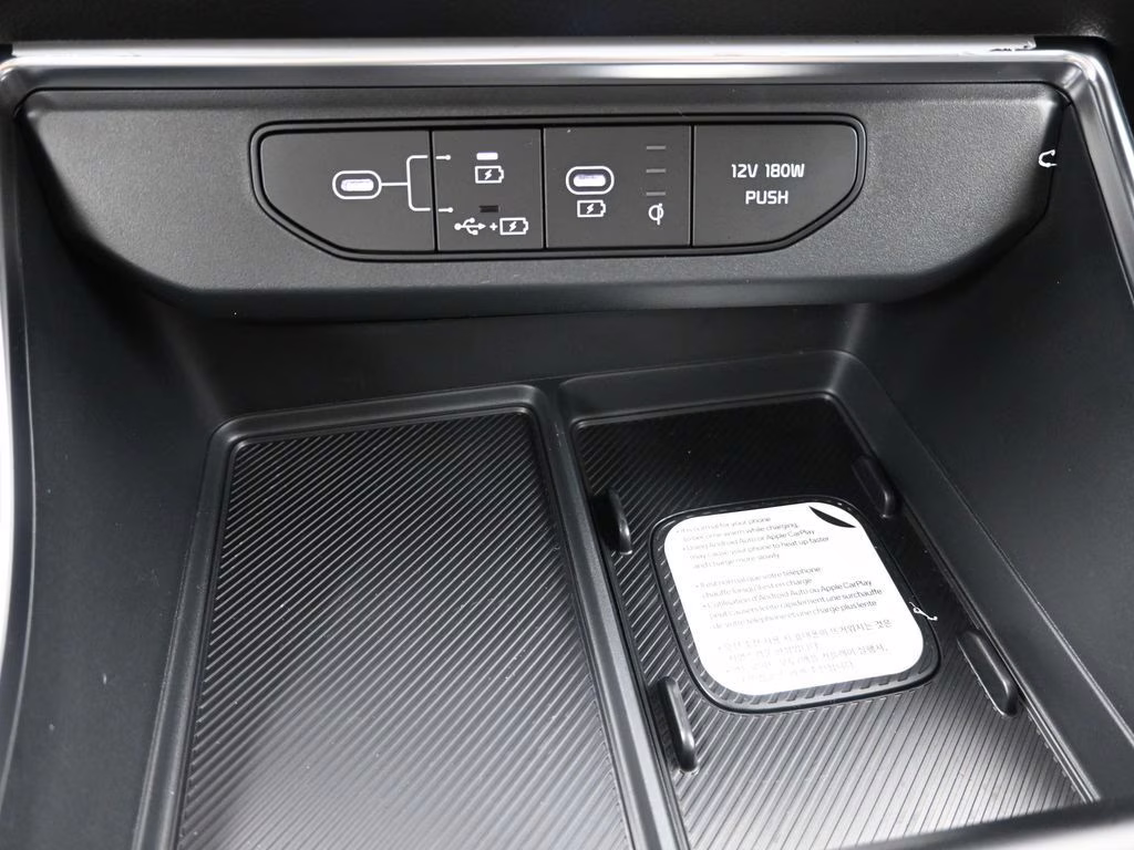 2026 Ivory Silver Kia Carnival Hybrid SX Prestige FWD Van