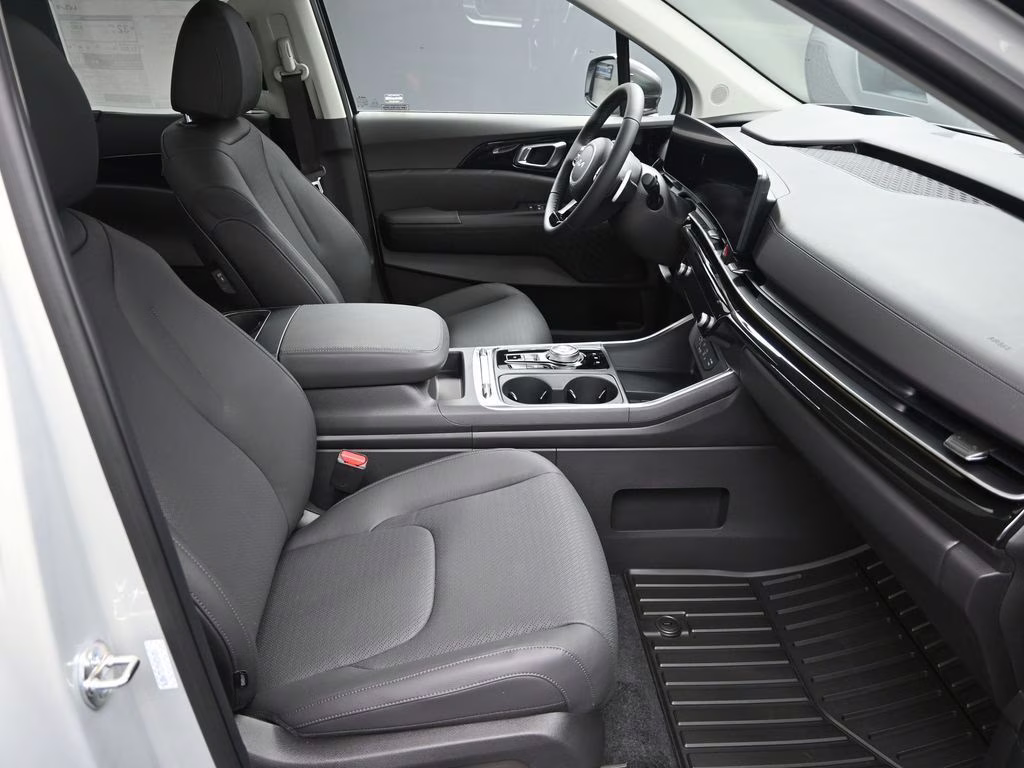 2026 Ivory Silver Kia Carnival Hybrid SX Prestige FWD Van