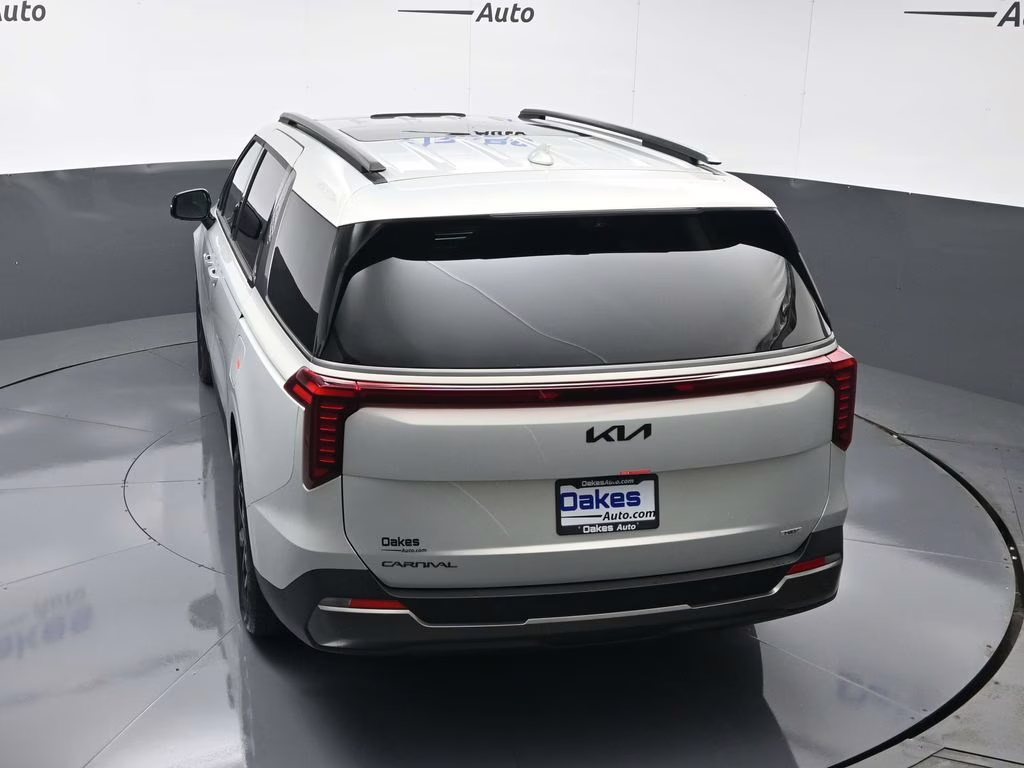 2026 Ivory Silver Kia Carnival Hybrid SX Prestige FWD Van