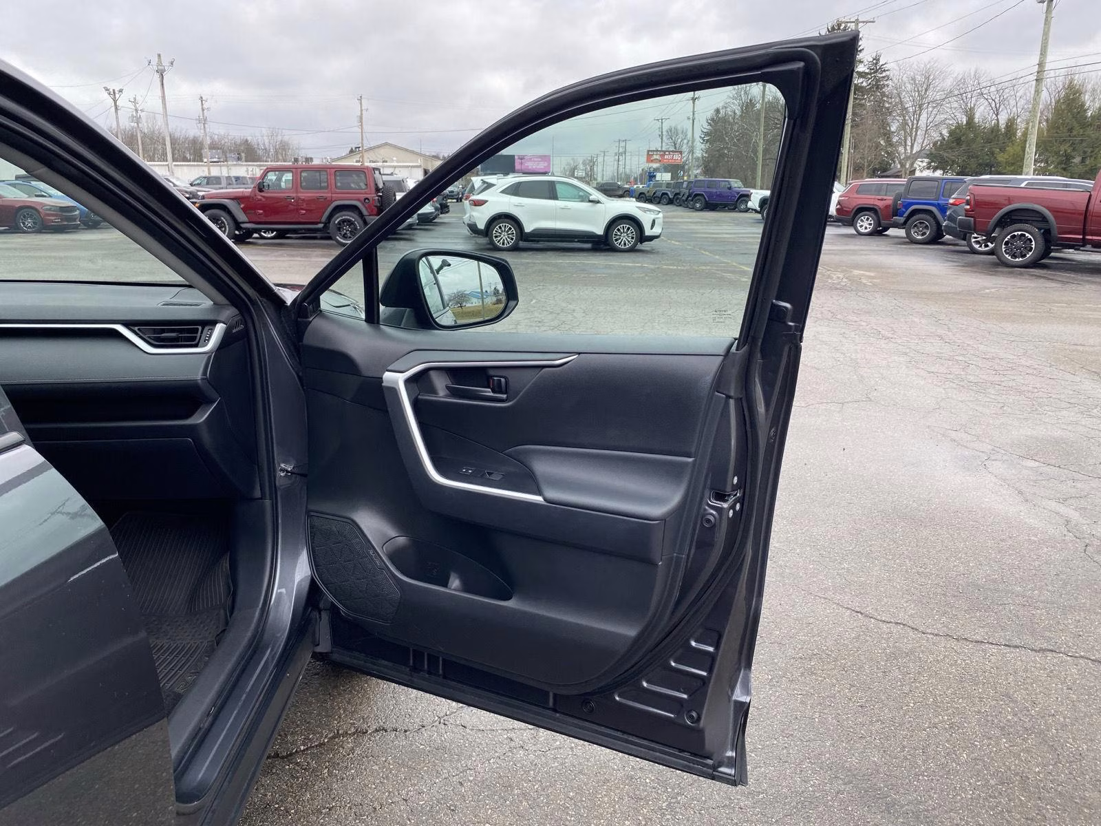 2025 Magnetic Gray Metallic Toyota RAV4 LE FWD SUV