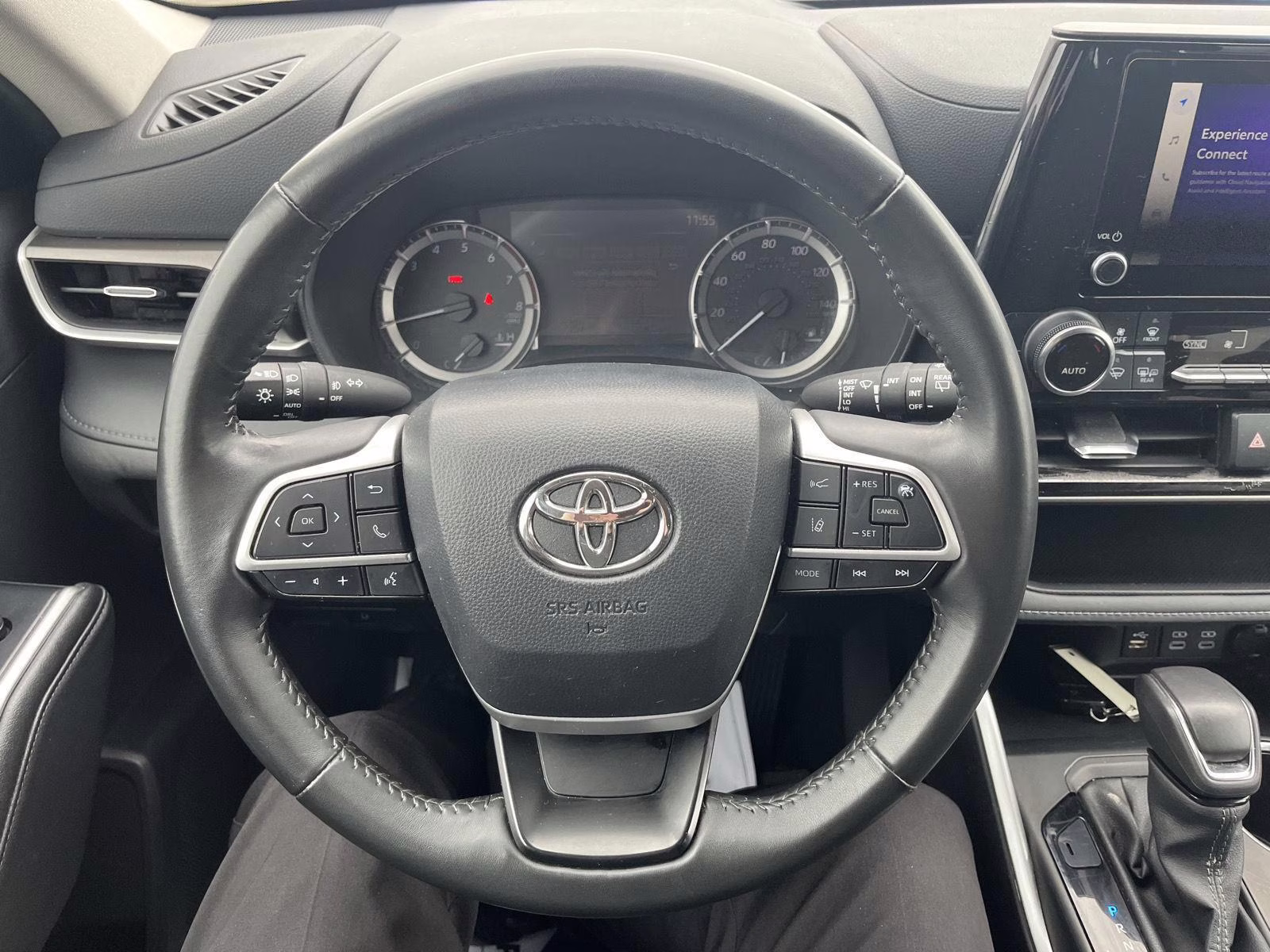 2024 Ruby Flare Pearl Toyota HIGHLANDER LE/X AWD Crossover