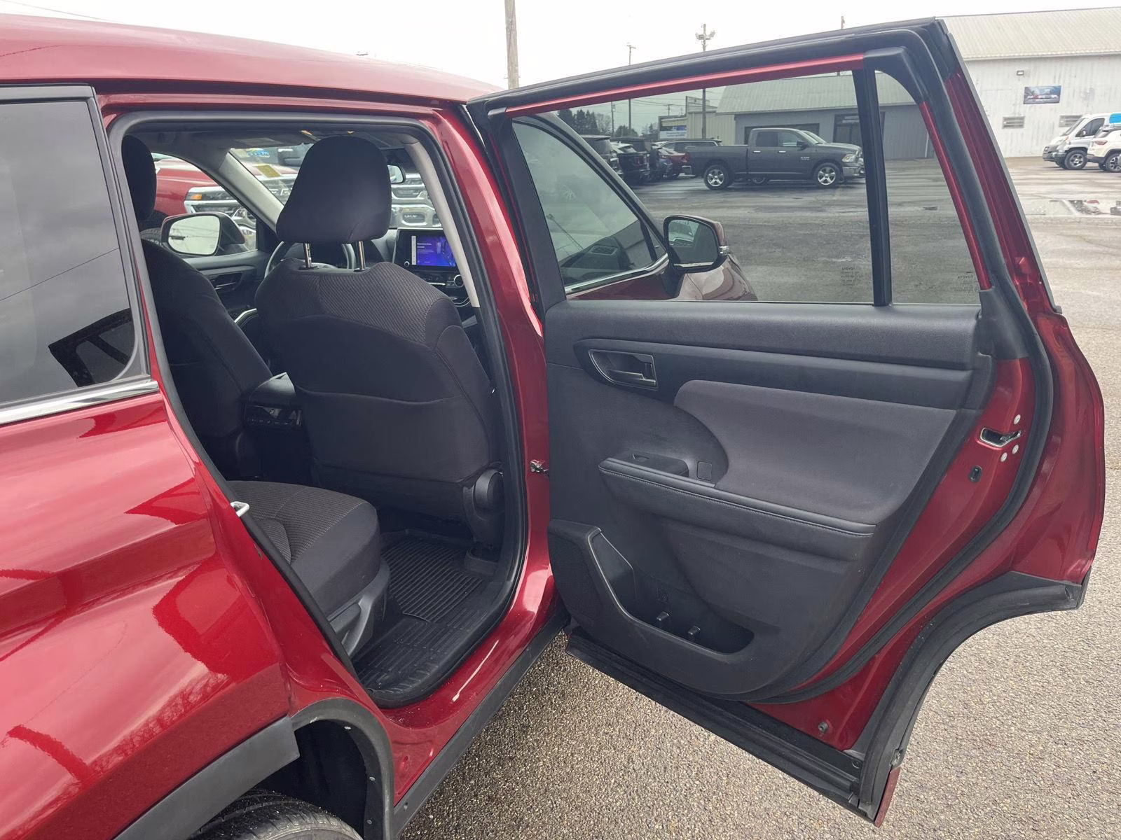 2024 Ruby Flare Pearl Toyota HIGHLANDER LE/X AWD Crossover