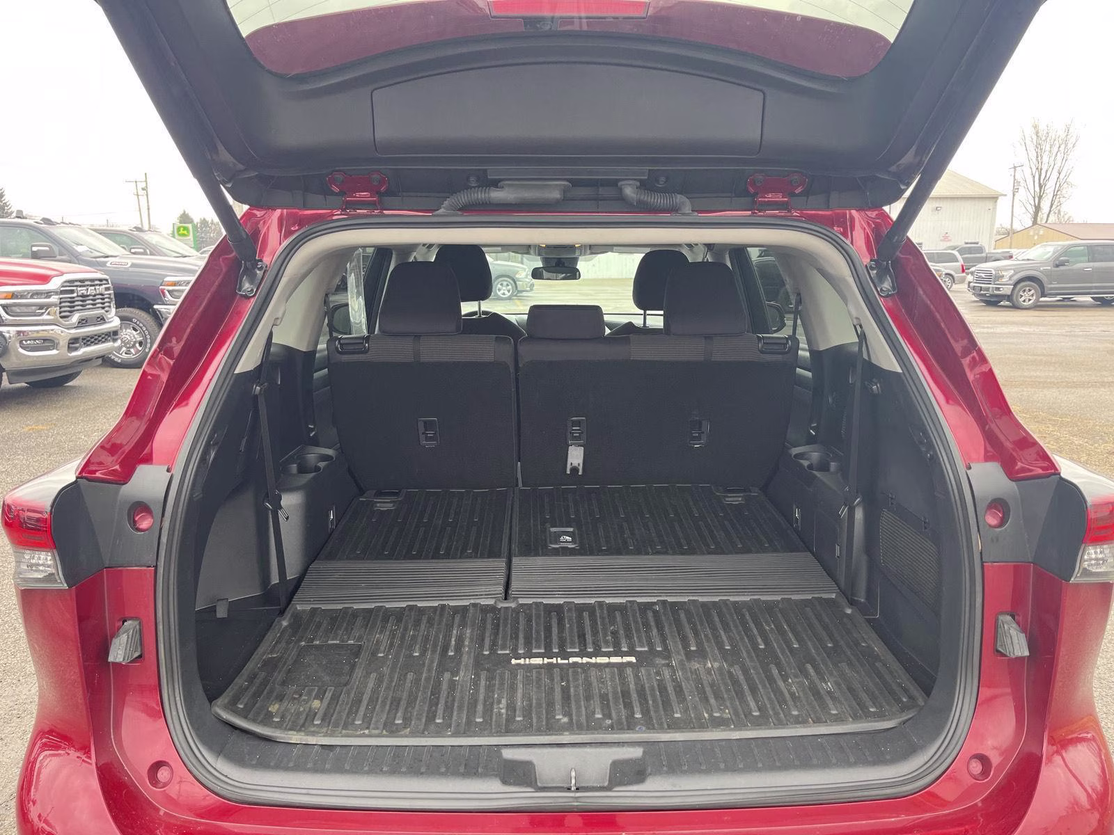 2024 Ruby Flare Pearl Toyota HIGHLANDER LE/X AWD Crossover