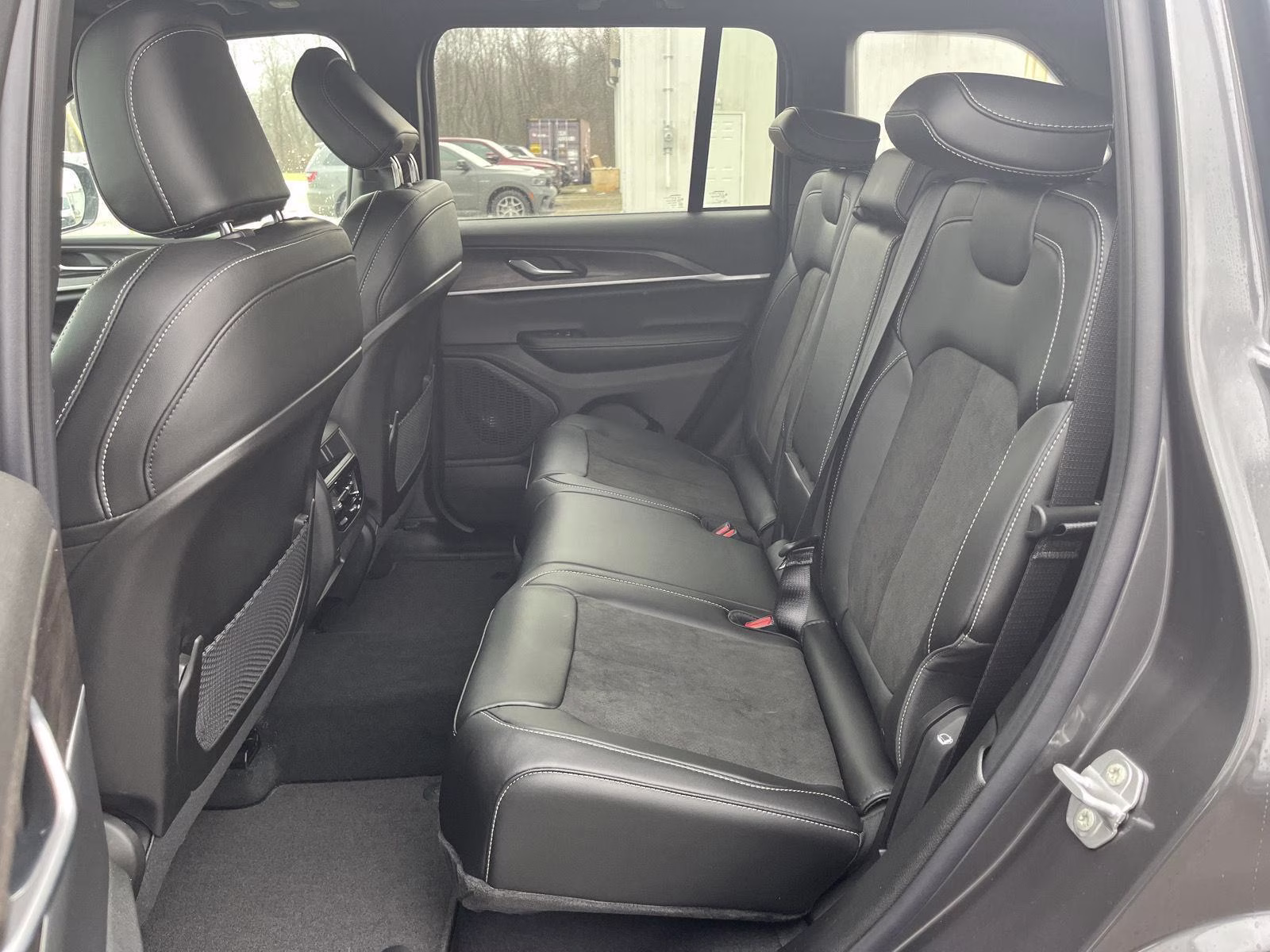 2026 Baltic Gray Metallic Clearcoat Jeep Grand Cherokee Laredo Altitude 4X4 SUV
