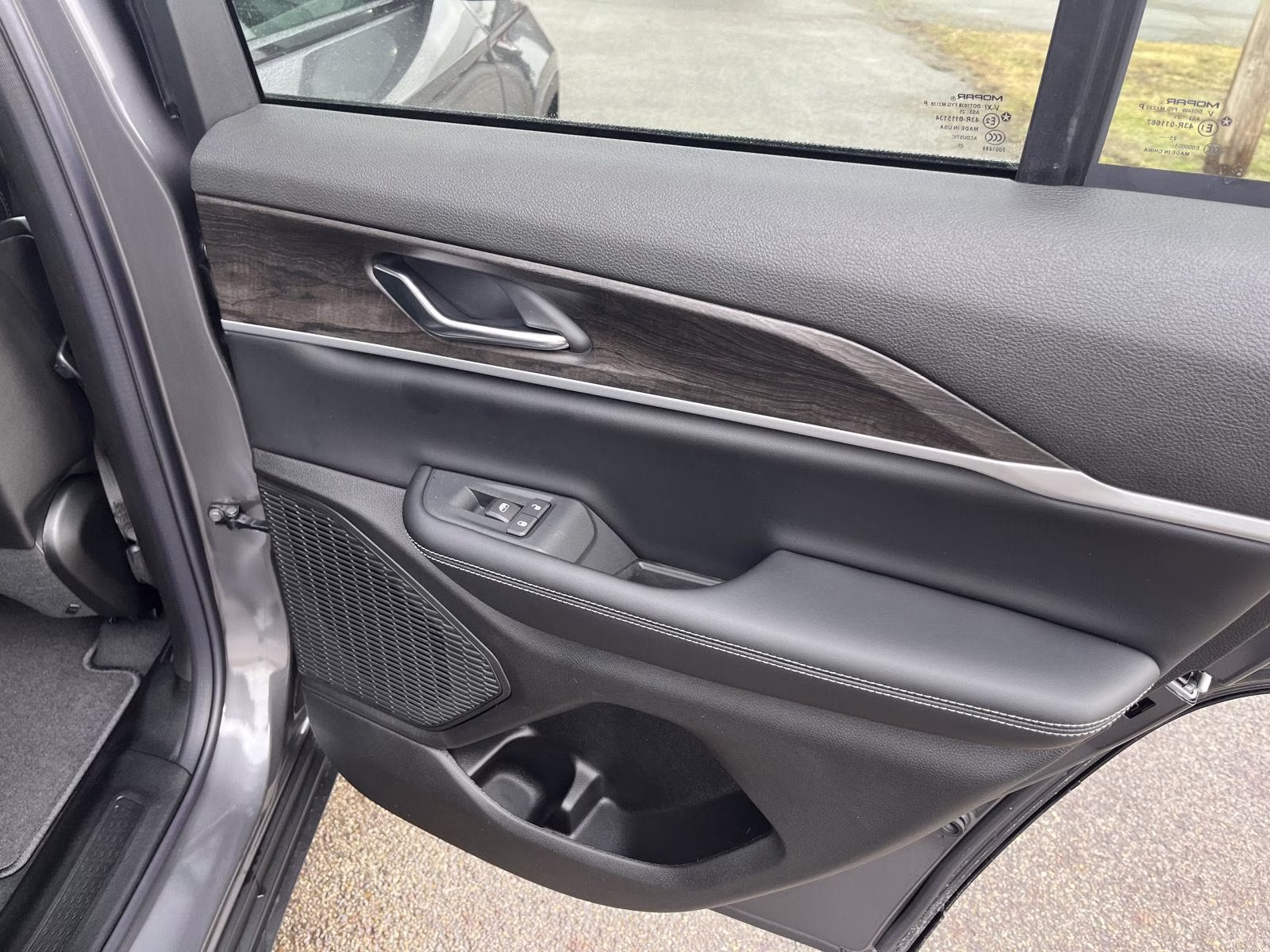2026 Baltic Gray Metallic Clearcoat Jeep Grand Cherokee Laredo Altitude 4X4 SUV