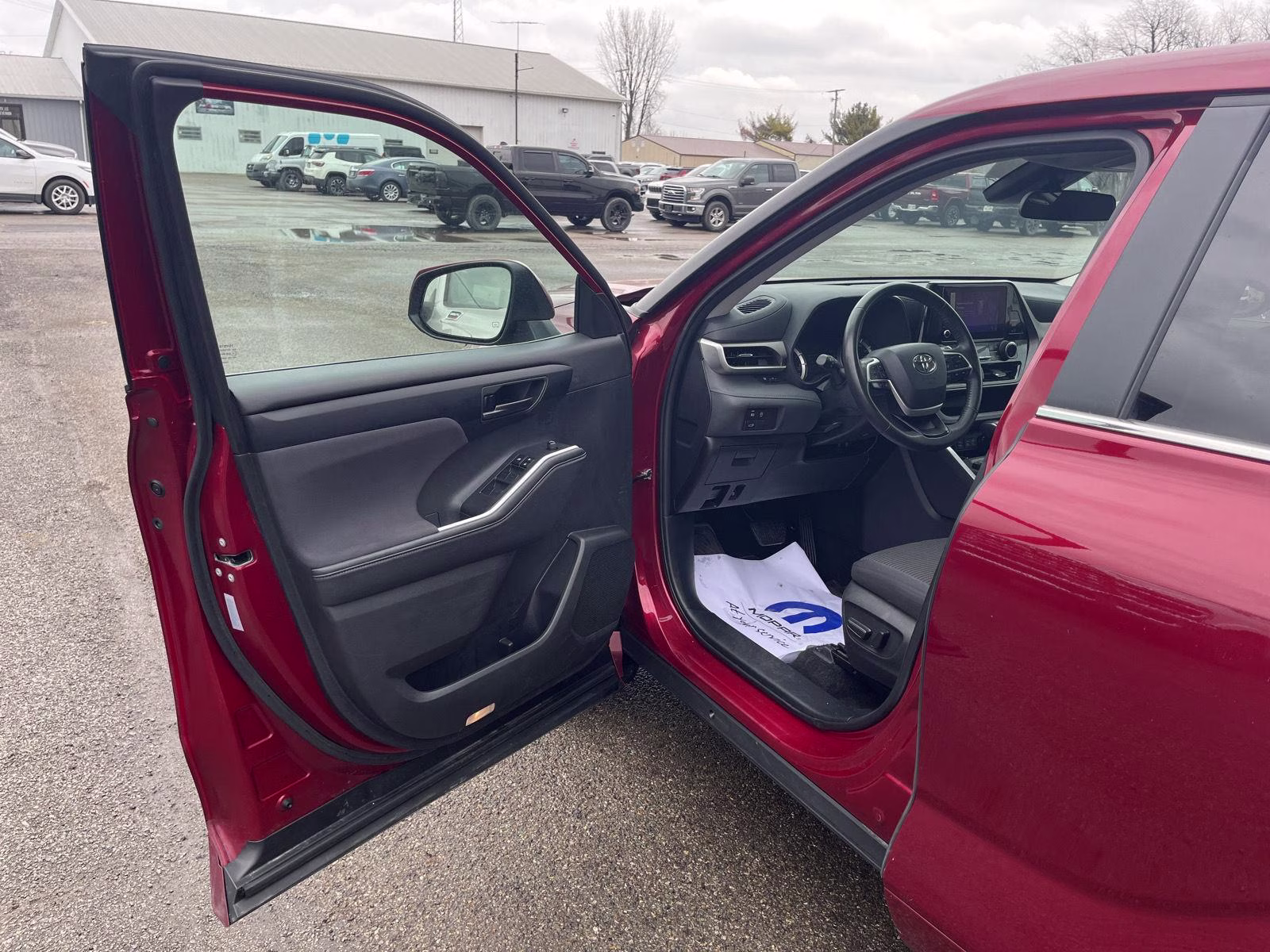 2024 Ruby Flare Pearl Toyota HIGHLANDER LE/X AWD Crossover