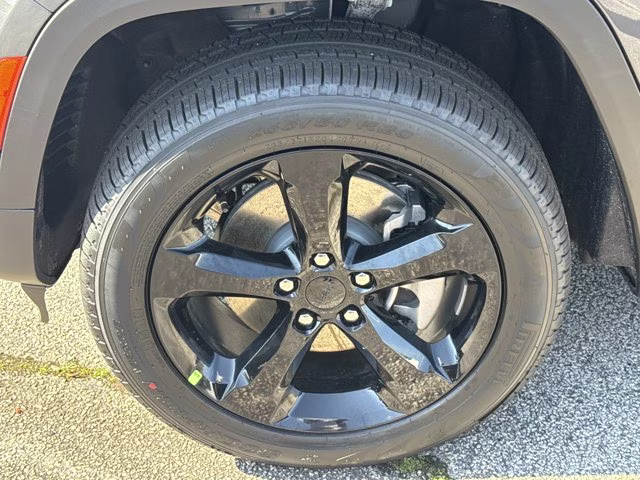 2026 Baltic Gray Metallic Clearcoat Jeep Grand Cherokee L Limited 4X4 SUV