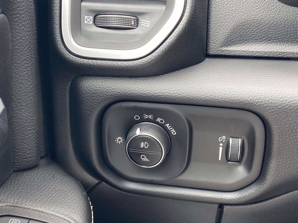 2026 Ceramic Gray Clearcoat Ram 2500 Big Horn 4X4 Truck