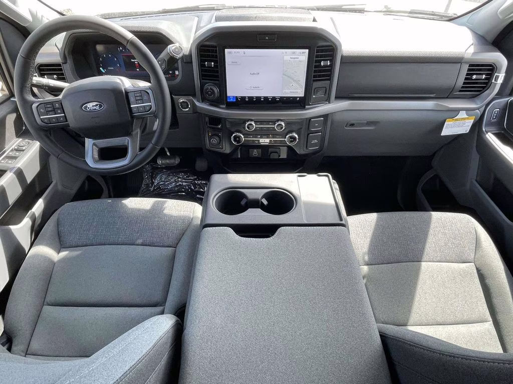 2026 Oxford White Ford F-150 XLT 4X4 Truck