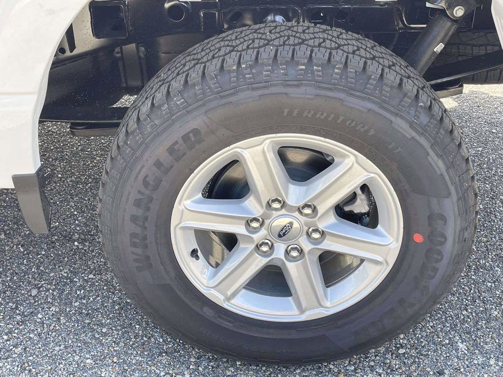 2026 Oxford White Ford F-150 XLT 4X4 Truck