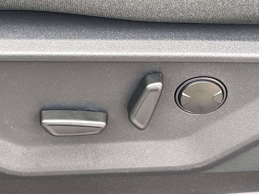 2026 Oxford White Ford F-150 XLT 4X4 Truck