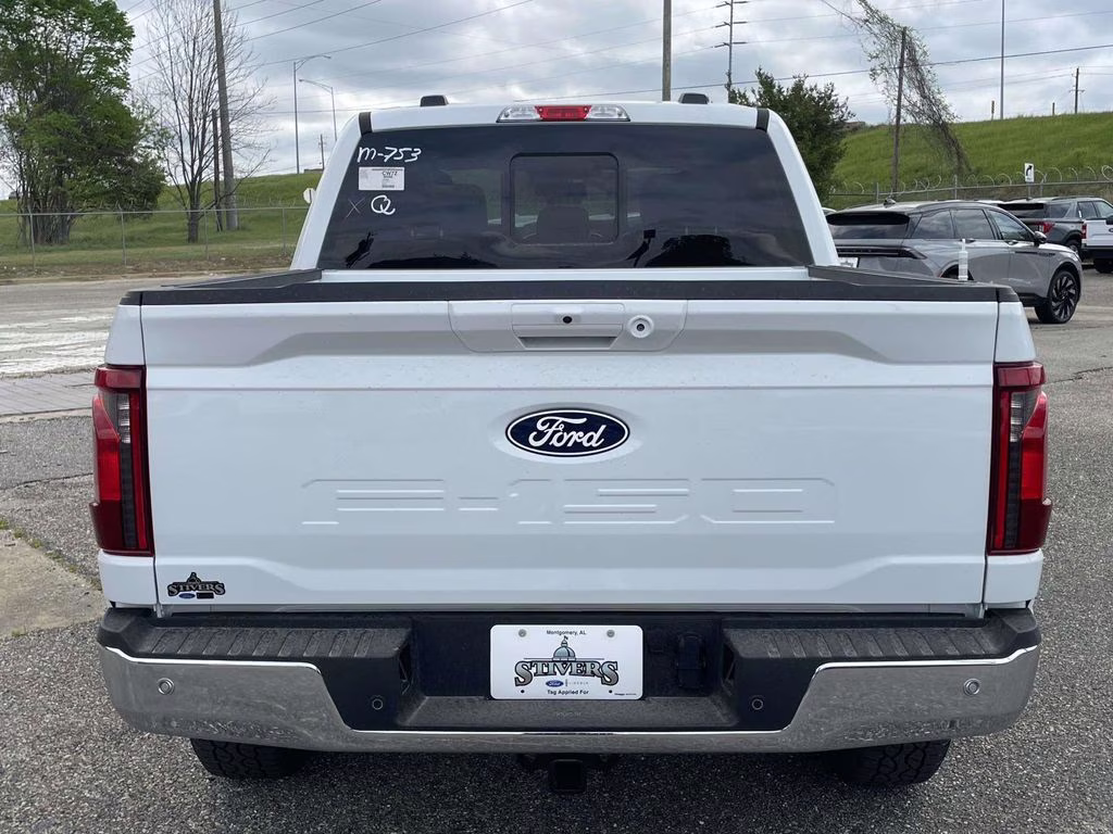 2026 Oxford White Ford F-150 XLT 4X4 Truck