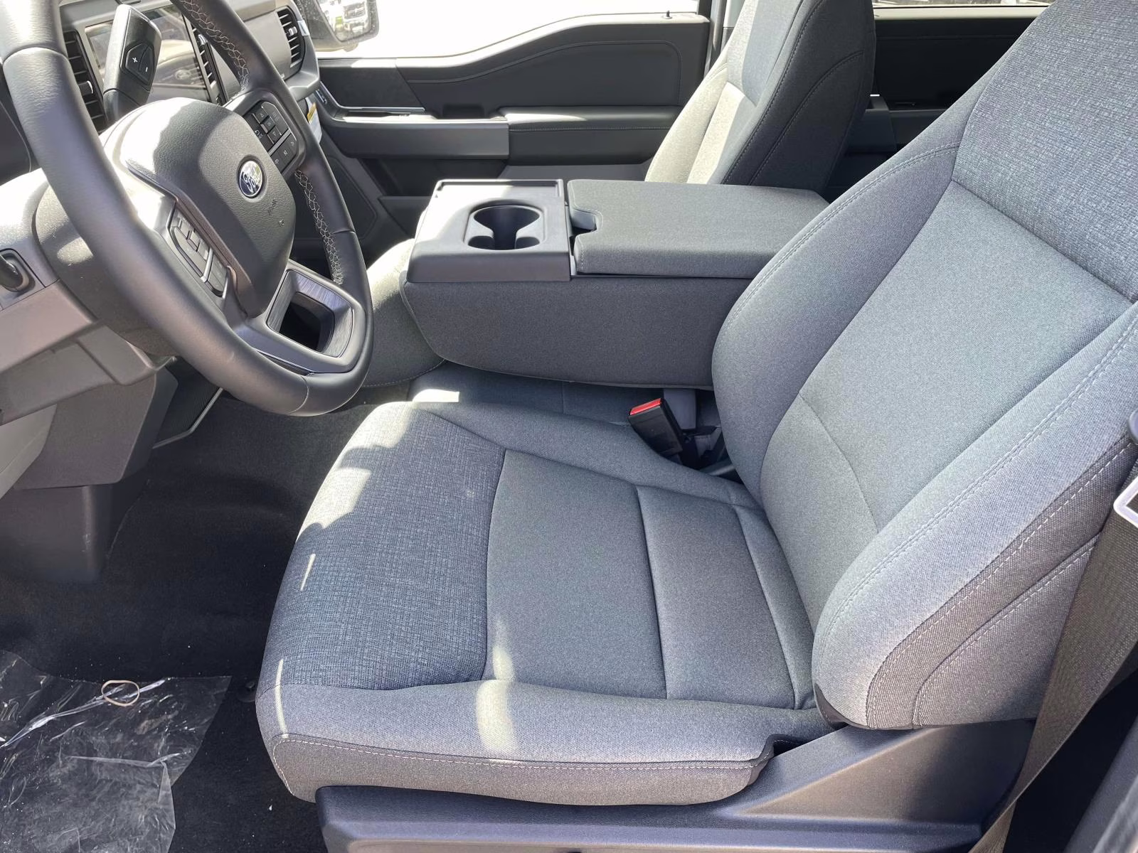 2026 Oxford White Ford F-150 XLT 4X4 Truck