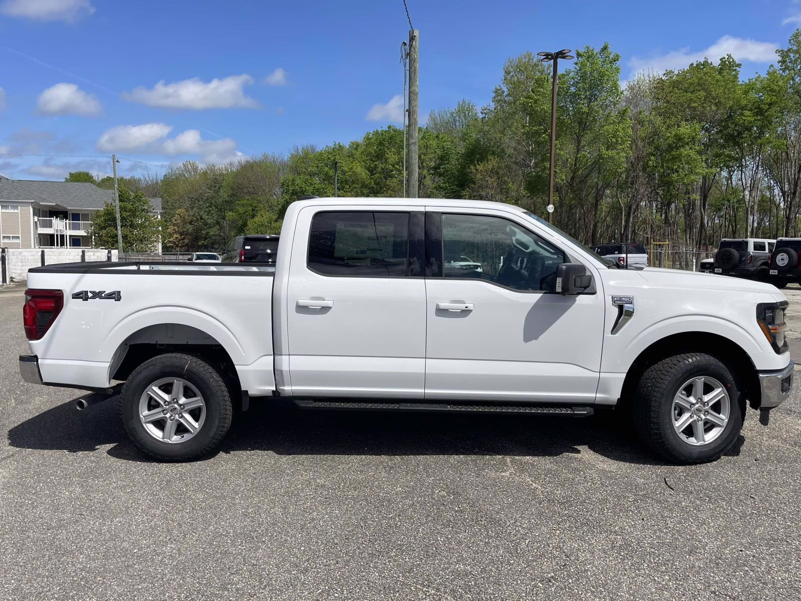 2026 Oxford White Ford F-150 XLT 4X4 Truck