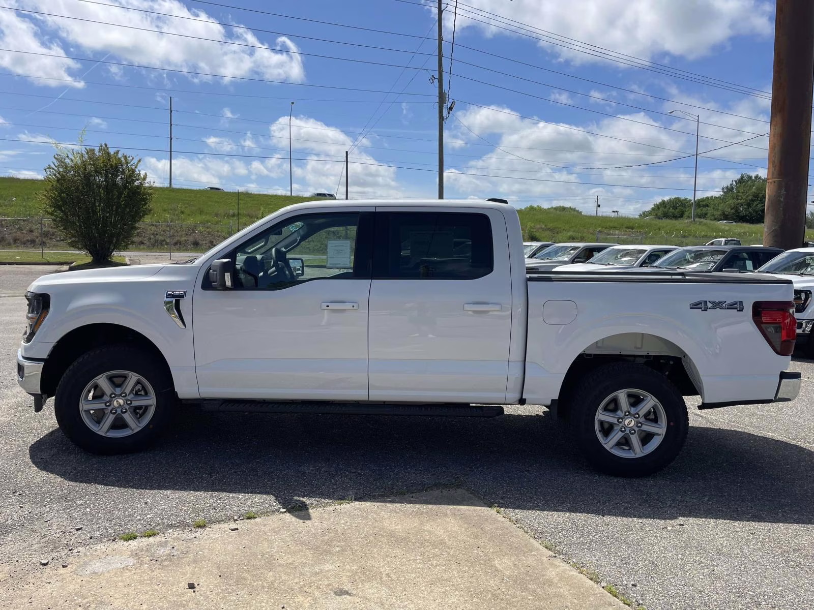 2026 Oxford White Ford F-150 XLT 4X4 Truck