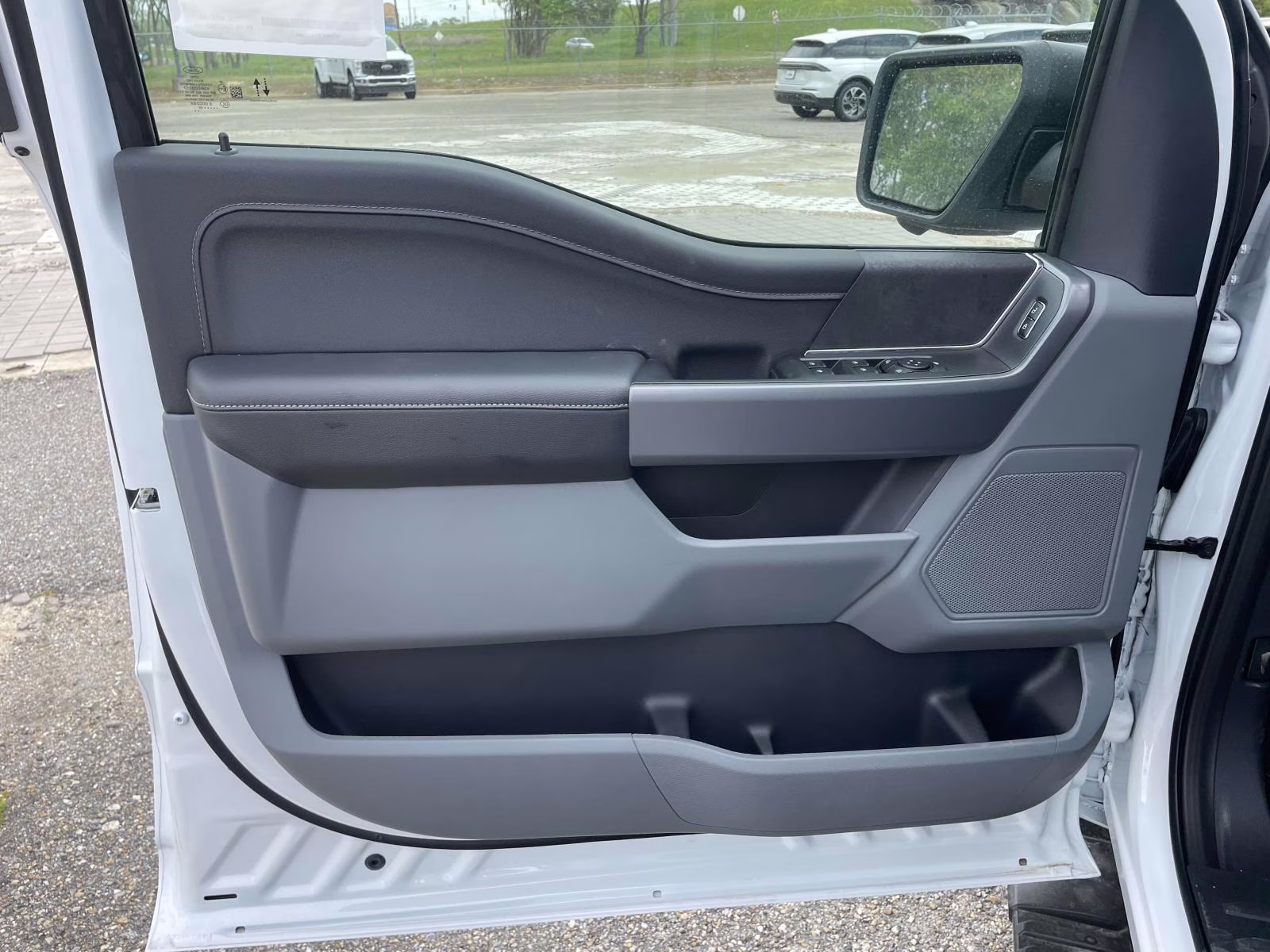 2026 Oxford White Ford F-150 XLT 4X4 Truck