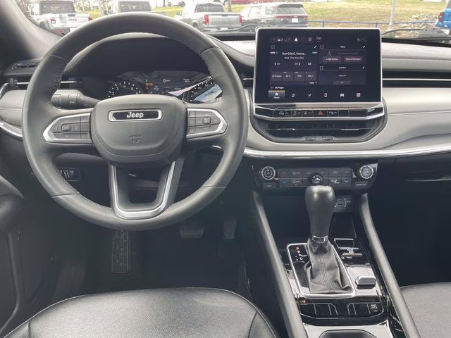 2024 Bright White Clearcoat Jeep Compass Limited 4X4 SUV