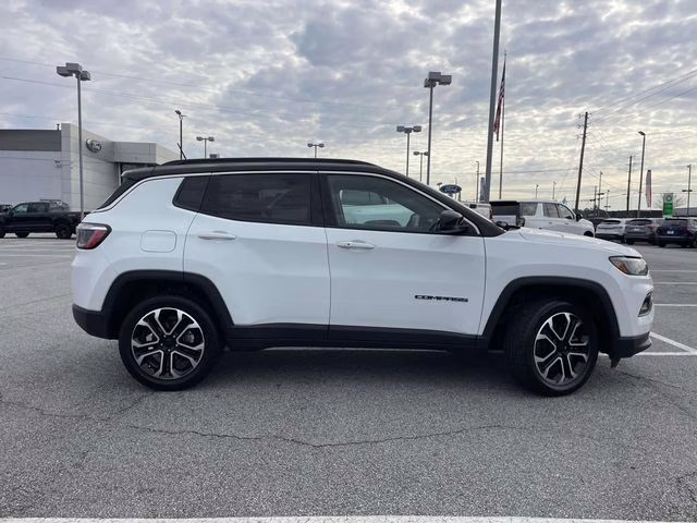 2024 Bright White Clearcoat Jeep Compass Limited 4X4 SUV