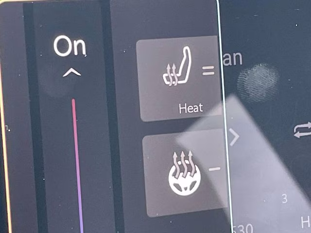 2024 Bright White Clearcoat Jeep Compass Limited 4X4 SUV