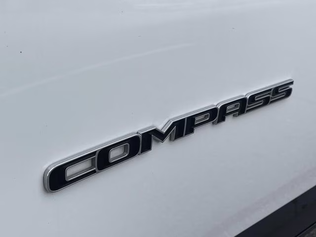 2024 Bright White Clearcoat Jeep Compass Limited 4X4 SUV