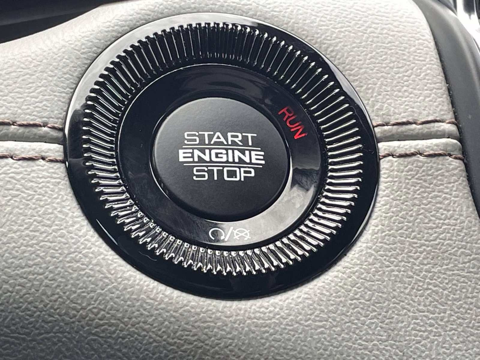 2024 Bright White Clearcoat Jeep Compass Limited 4X4 SUV