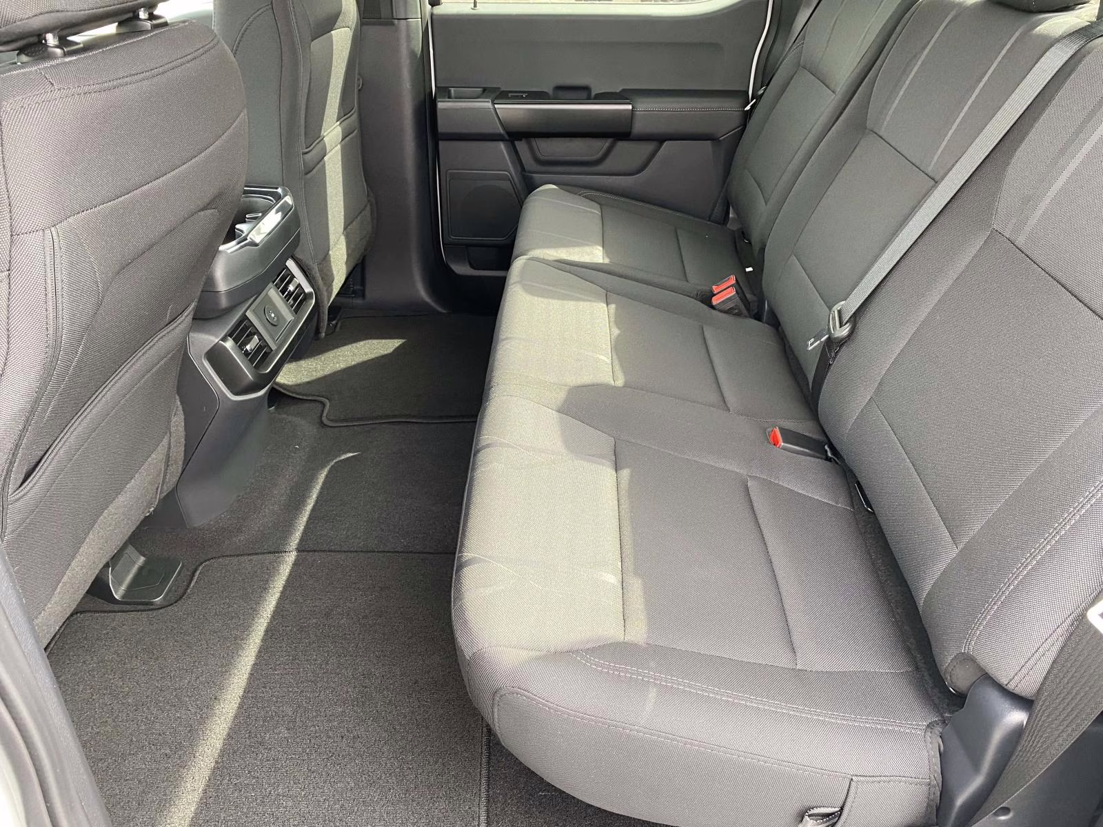 2026 Oxford White Ford F-150 STX 4X4 Truck