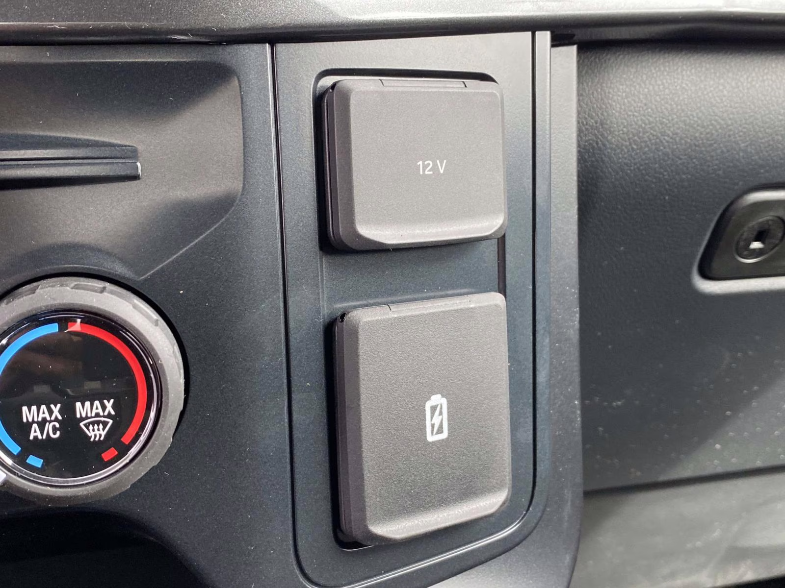 2026 Oxford White Ford F-150 STX 4X4 Truck