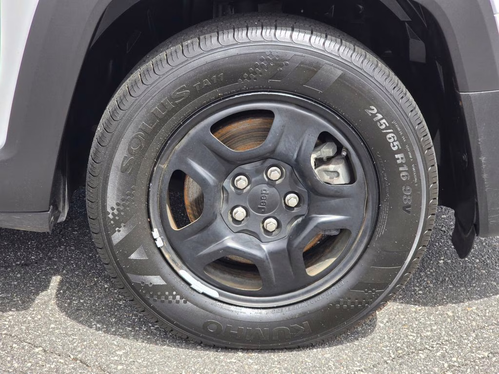 2019 Alpine White Clearcoat Jeep Renegade Sport FWD SUV