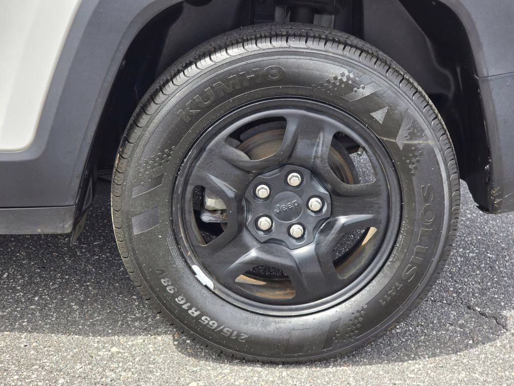 2019 Alpine White Clearcoat Jeep Renegade Sport FWD SUV