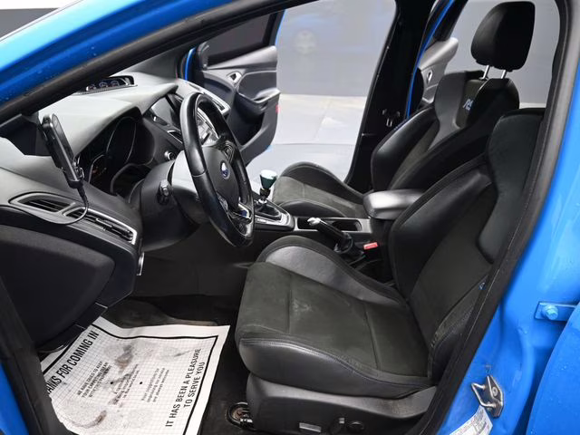 2018 Blue Ford Focus RS AWD Hatchback