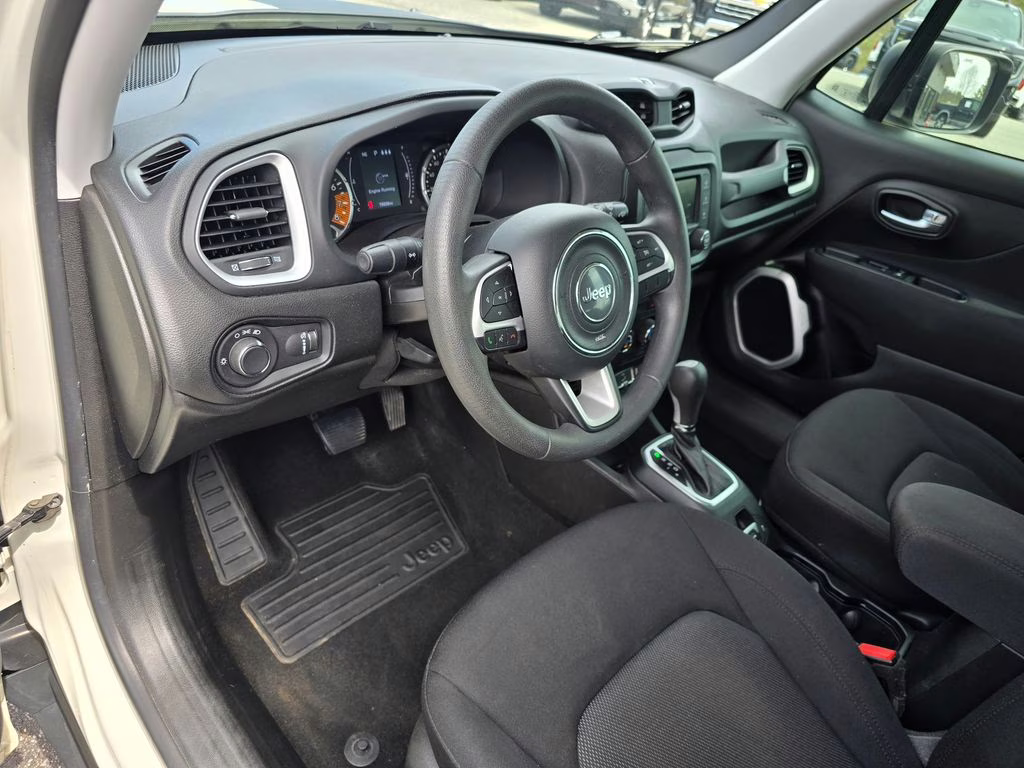 2019 Alpine White Clearcoat Jeep Renegade Sport FWD SUV