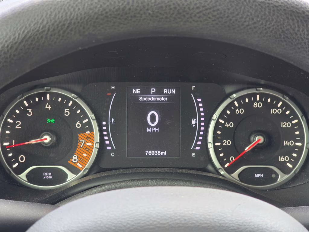 2019 Alpine White Clearcoat Jeep Renegade Sport FWD SUV