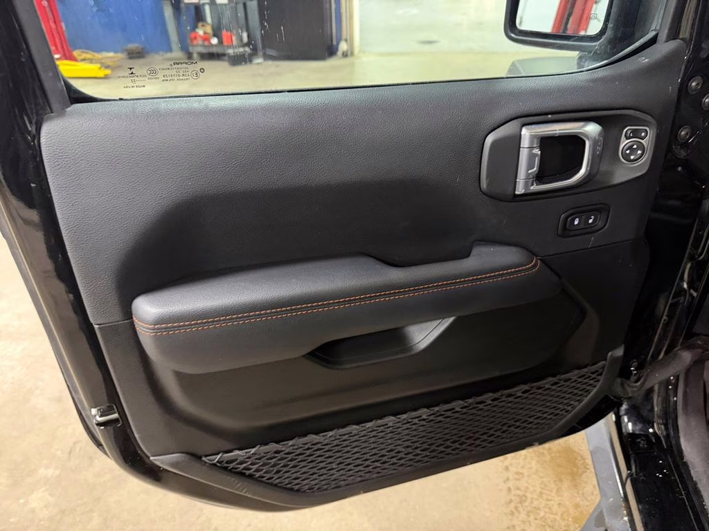 2022 Black Clearcoat Jeep Gladiator Mojave 4x4 4X4 Truck