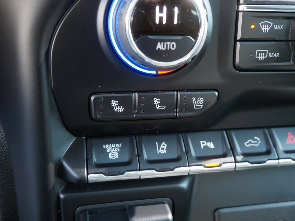 2022 Black Chevrolet Silverado 3500HD High Country 4X4 Truck