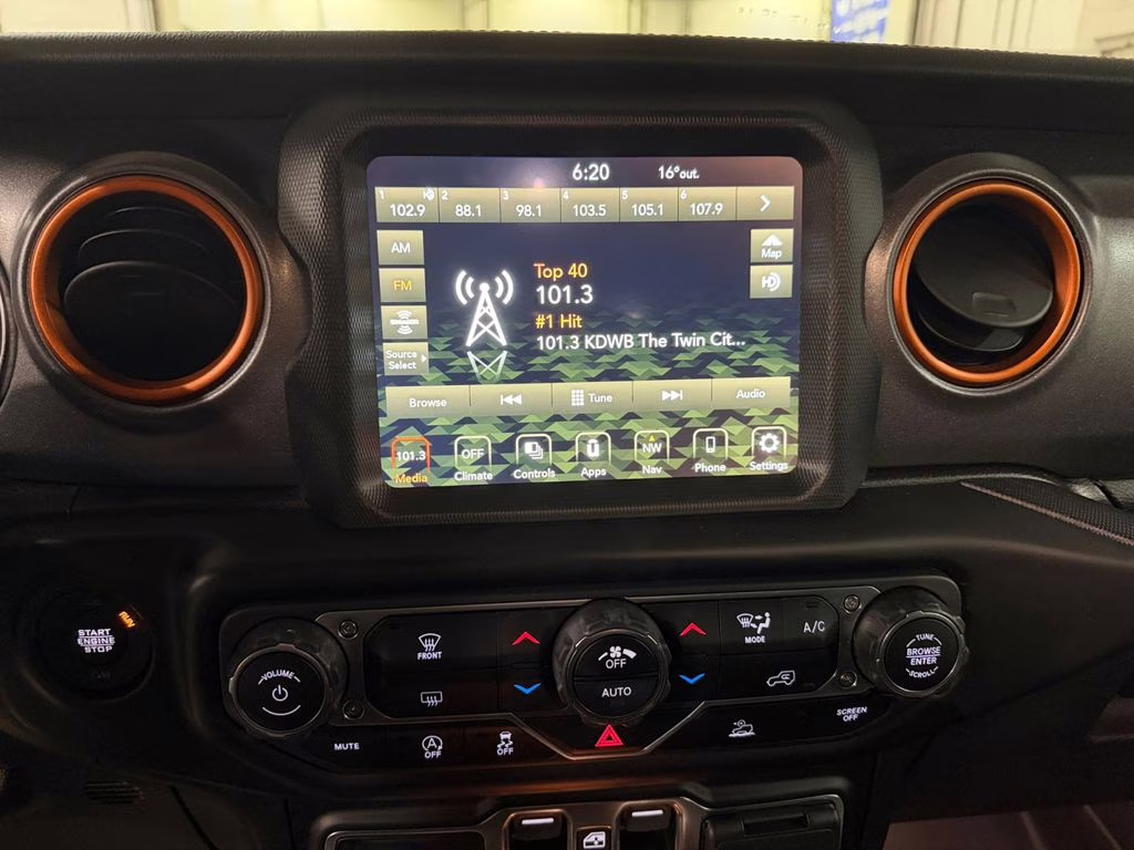 2022 Black Clearcoat Jeep Gladiator Mojave 4x4 4X4 Truck