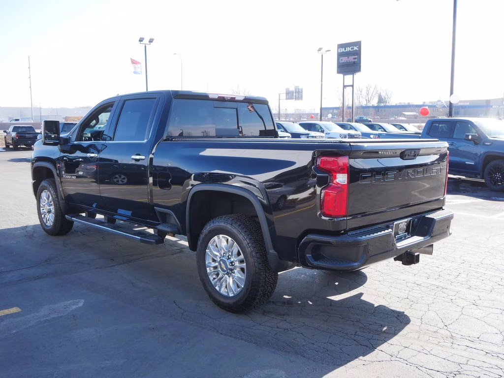 2022 Black Chevrolet Silverado 3500HD High Country 4X4 Truck