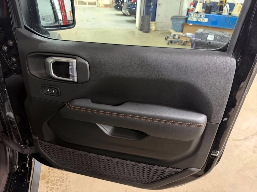 2022 Black Clearcoat Jeep Gladiator Mojave 4x4 4X4 Truck