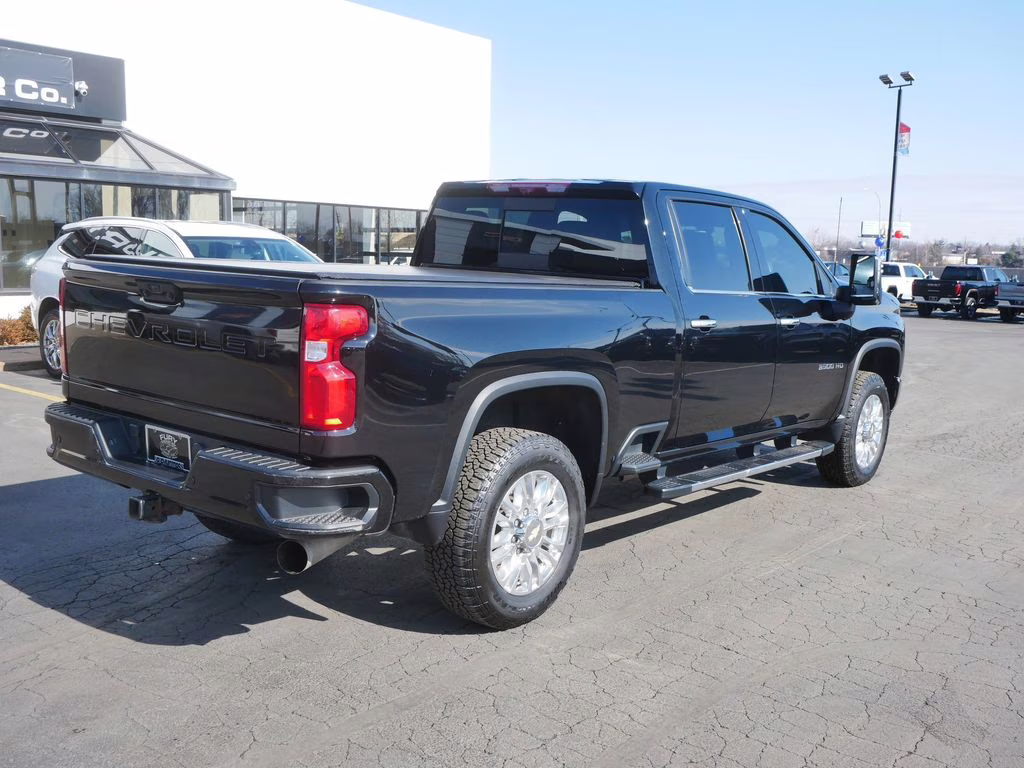 2022 Black Chevrolet Silverado 3500HD High Country 4X4 Truck