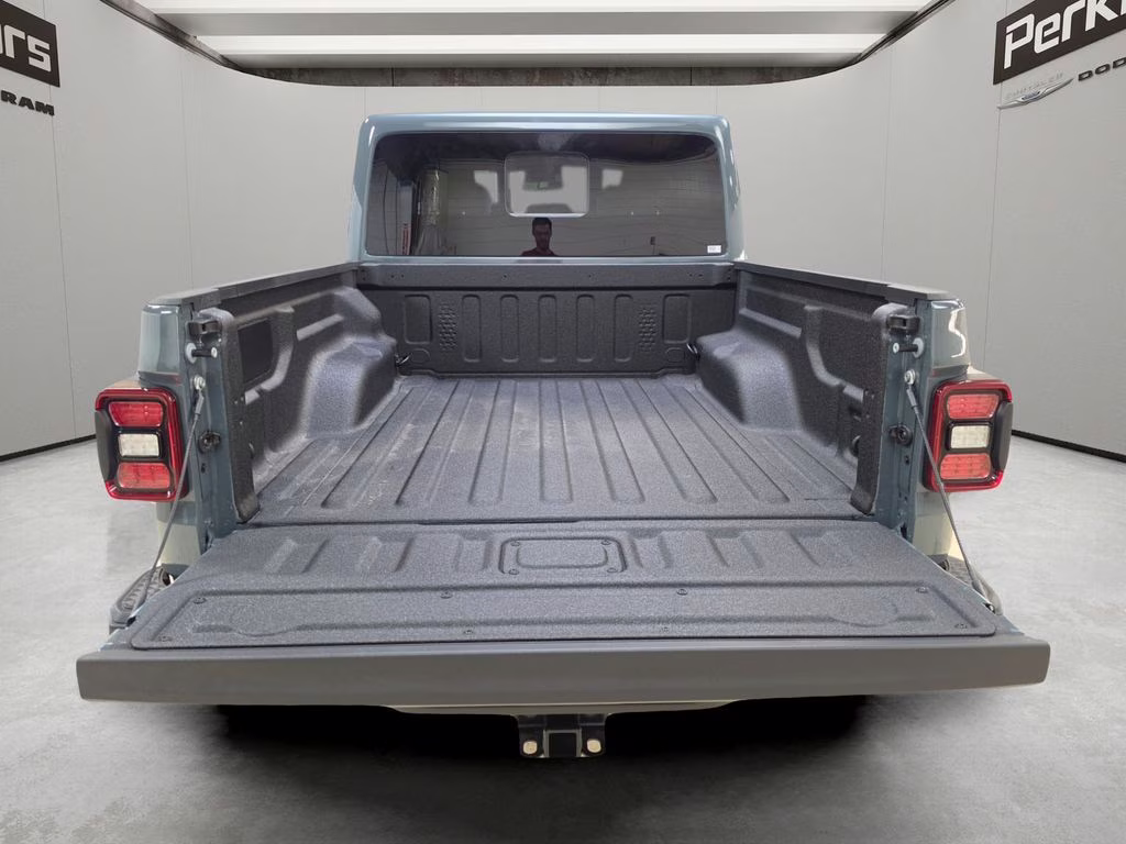 2026 Anvil Clearcoat Jeep Gladiator Mojave 4X4 Truck