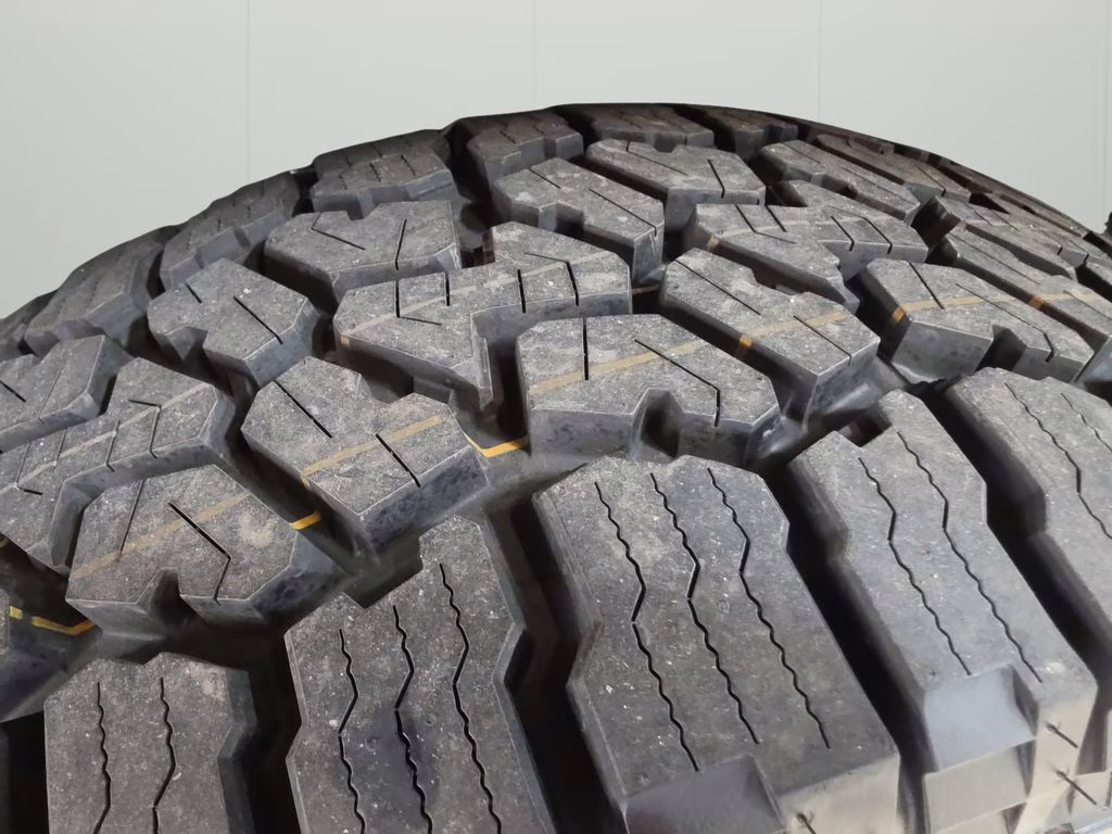 2026 Anvil Clearcoat Jeep Gladiator Mojave 4X4 Truck