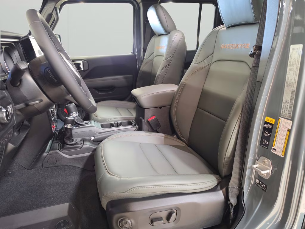 2026 Anvil Clearcoat Jeep Gladiator Mojave 4X4 Truck