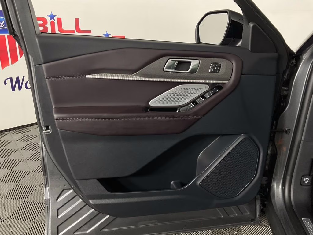 2026 Gray Metallic Ford Explorer Platinum RWD SUV