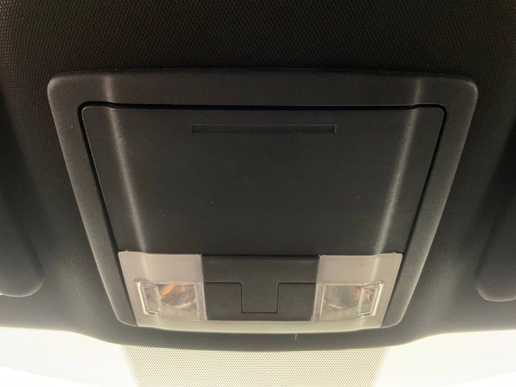 2019 Black Metallic Ford Explorer XLT FWD SUV