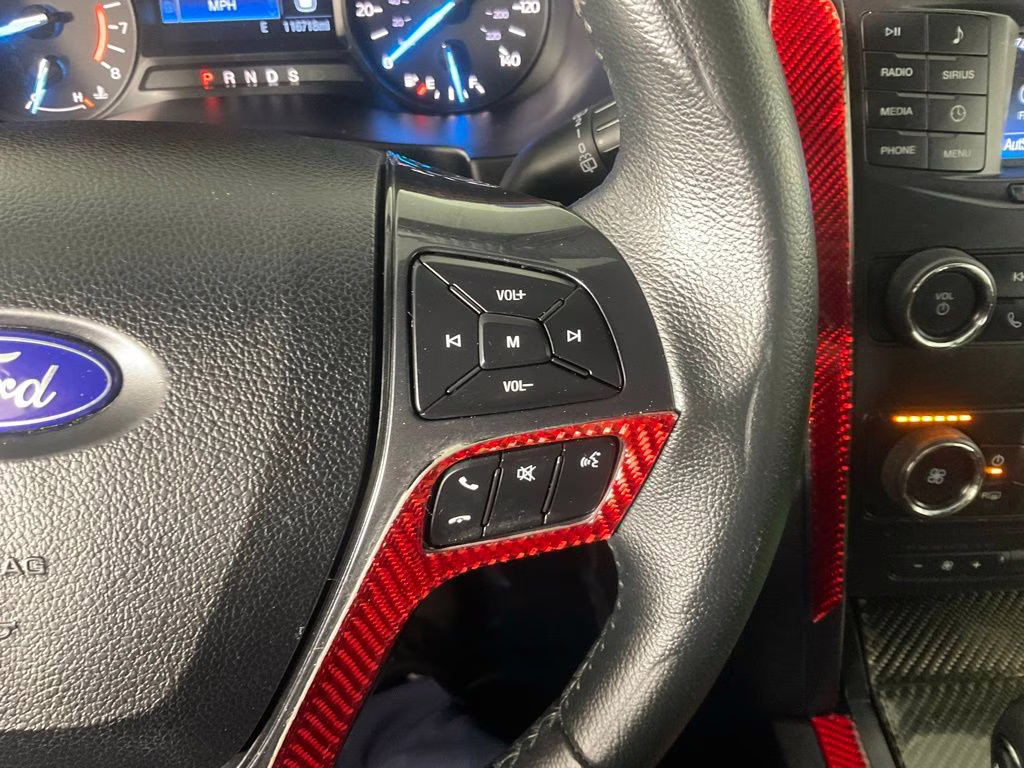 2019 Black Metallic Ford Explorer XLT FWD SUV