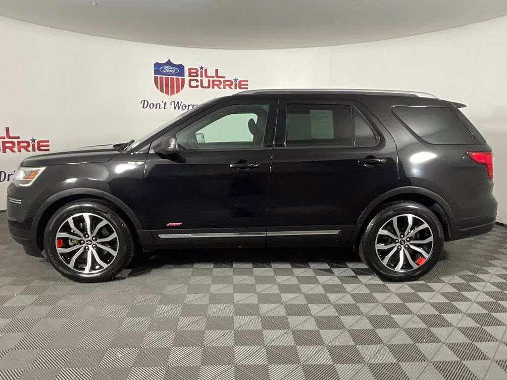 2019 Black Metallic Ford Explorer XLT FWD SUV