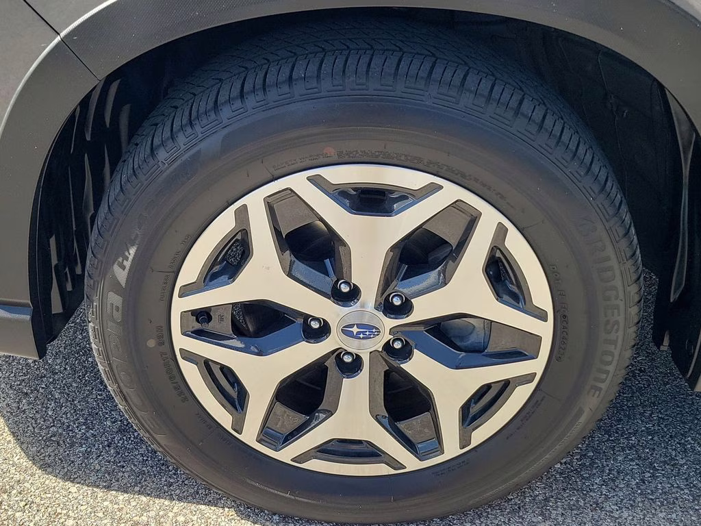 2024 Gray Metallic Subaru Forester Premium AWD SUV