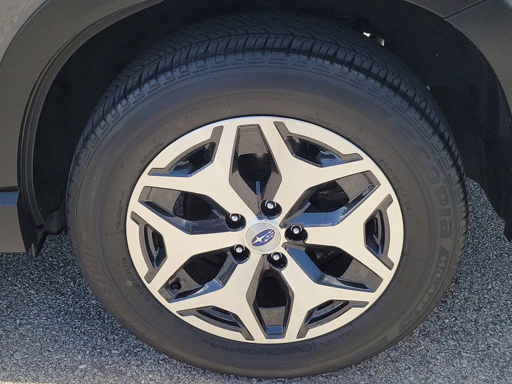 2024 Gray Metallic Subaru Forester Premium AWD SUV