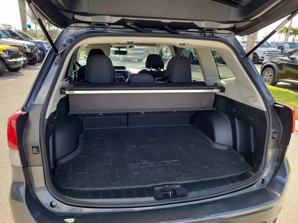 2024 Gray Metallic Subaru Forester Premium AWD SUV